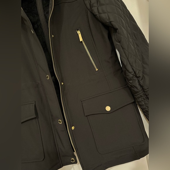 Women’s Michael Kors Rain jacket - Picture 6 of 7